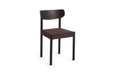 Pack Chair 11, sortlakeret eg fra Hay - Sæde: Steelcut 695 - Ryglæn: Graphite Brown - Jacobsen Plus