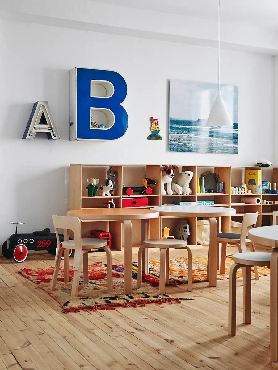 Aalto Children's Table Round fra Artek