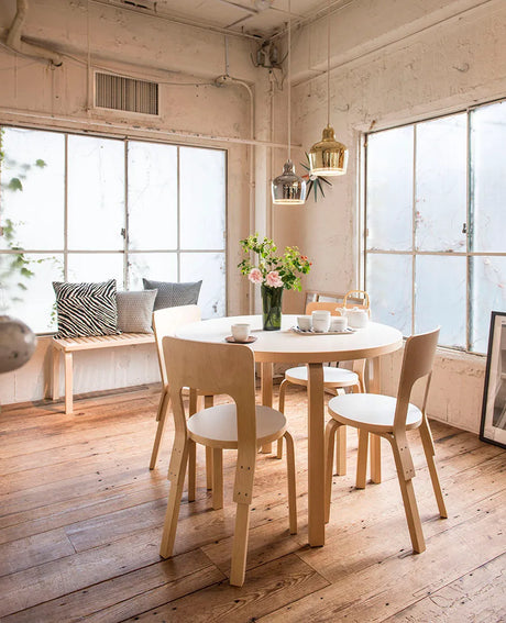 Aalto Table Round 90A, Ø100 cm fra Artek - Birk - Jacobsen Plus