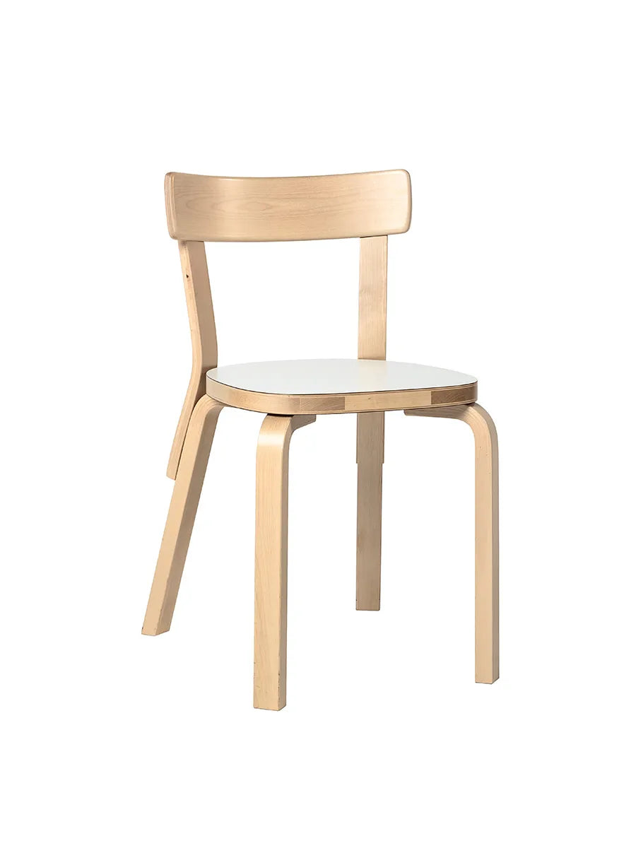 Chair 69 fra Artek - Hvid laminat - Jacobsen Plus