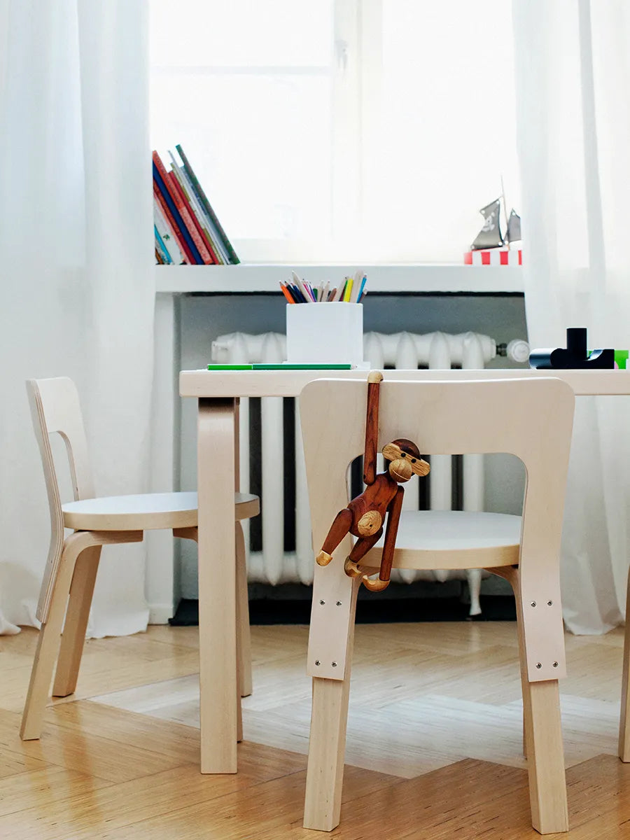Aalto Children's Table Square fra Artek