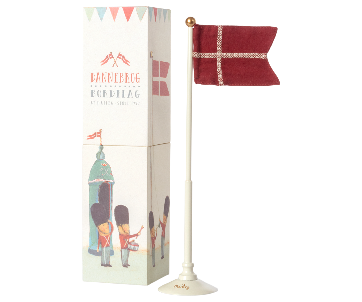 Dannebrog, Bordflag - Medium fra Maileg - 1 - Jacobsen Plus