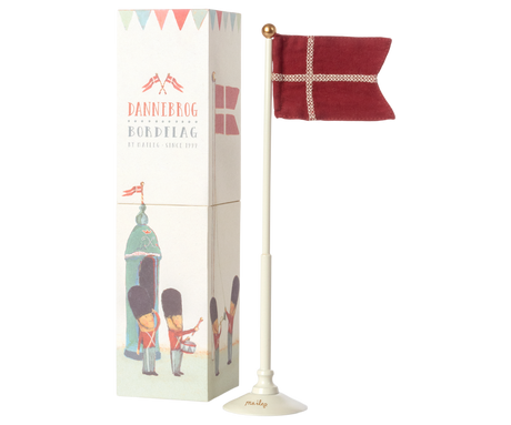 Dannebrog, Bordflag - Medium fra Maileg - 1 - Jacobsen Plus