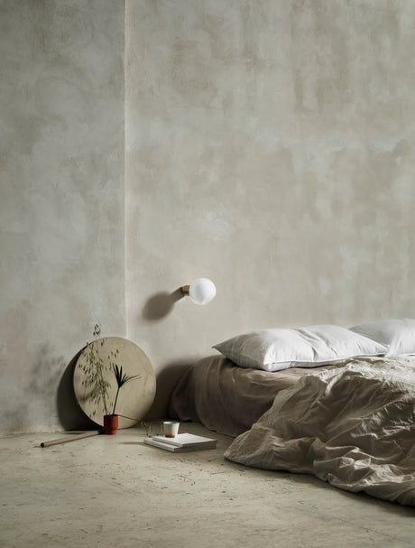 Donya Væglampe fra Anour - Gold brushed - Jacobsen Plus