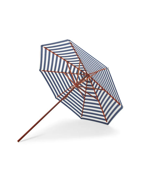 Skagerak Messina Parasol Ø270, Dark Blue Stripes fra Fritz Hansen - 1 - Jacobsen Plus