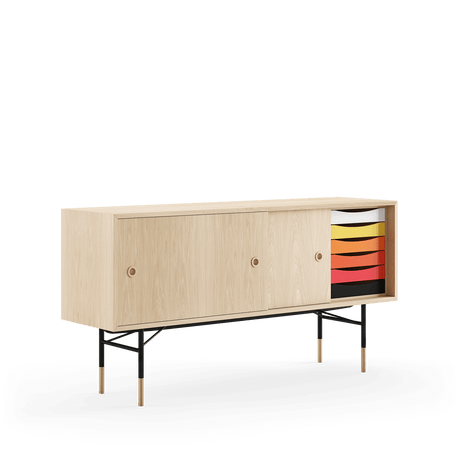 Skænk, sort stel af Finn Juhl - Eg klar olie/Eg klar olie - gul/hvid skydelåge - Jacobsen Plus