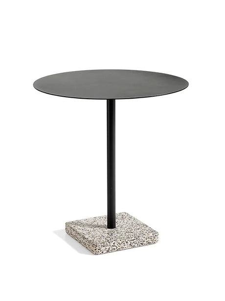 Terrazzo Table fra Hay - Ø: 70 x H: 74 cm / Anthracite - grå terrazzo - Jacobsen Plus