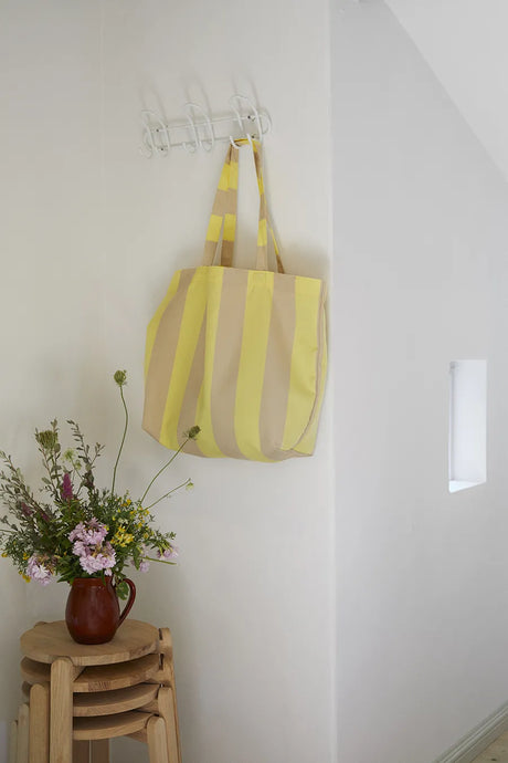 Skagerak Drachmann Jubilæums Tote Bag, lemon/sand fra Fritz Hansen - 2 - Jacobsen Plus