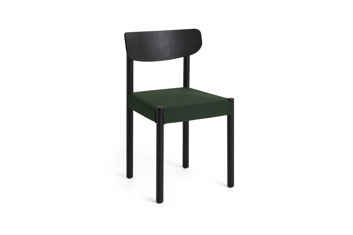 Pack Chair 11, sortlakeret eg fra Hay - Sæde: Steelcut 975 - Ryglæn: Sortlakeret eg - Jacobsen Plus