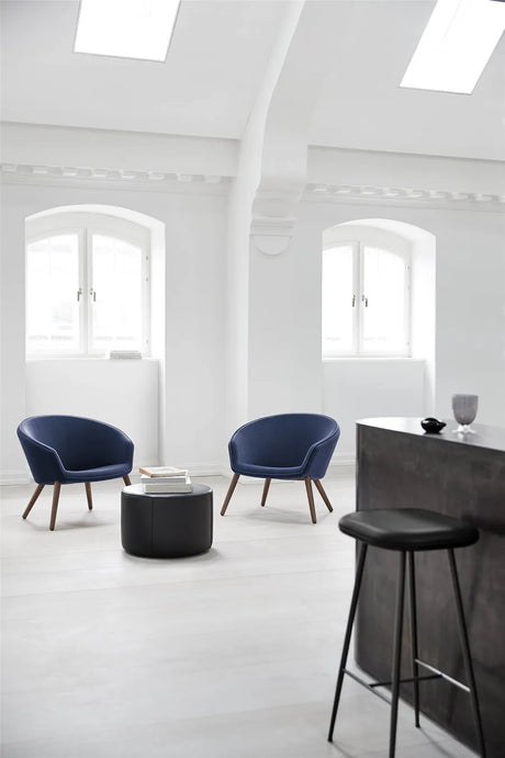 Mono Pouf Ø55 fra Fredericia Furniture - Leather Vegetal Nature 90 - Jacobsen Plus