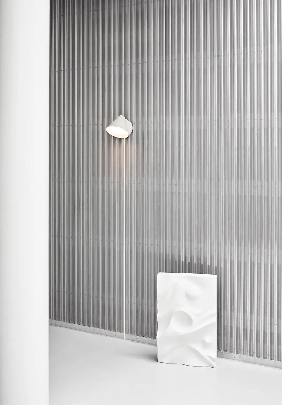 Keglen Væglampe fra Louis Poulsen