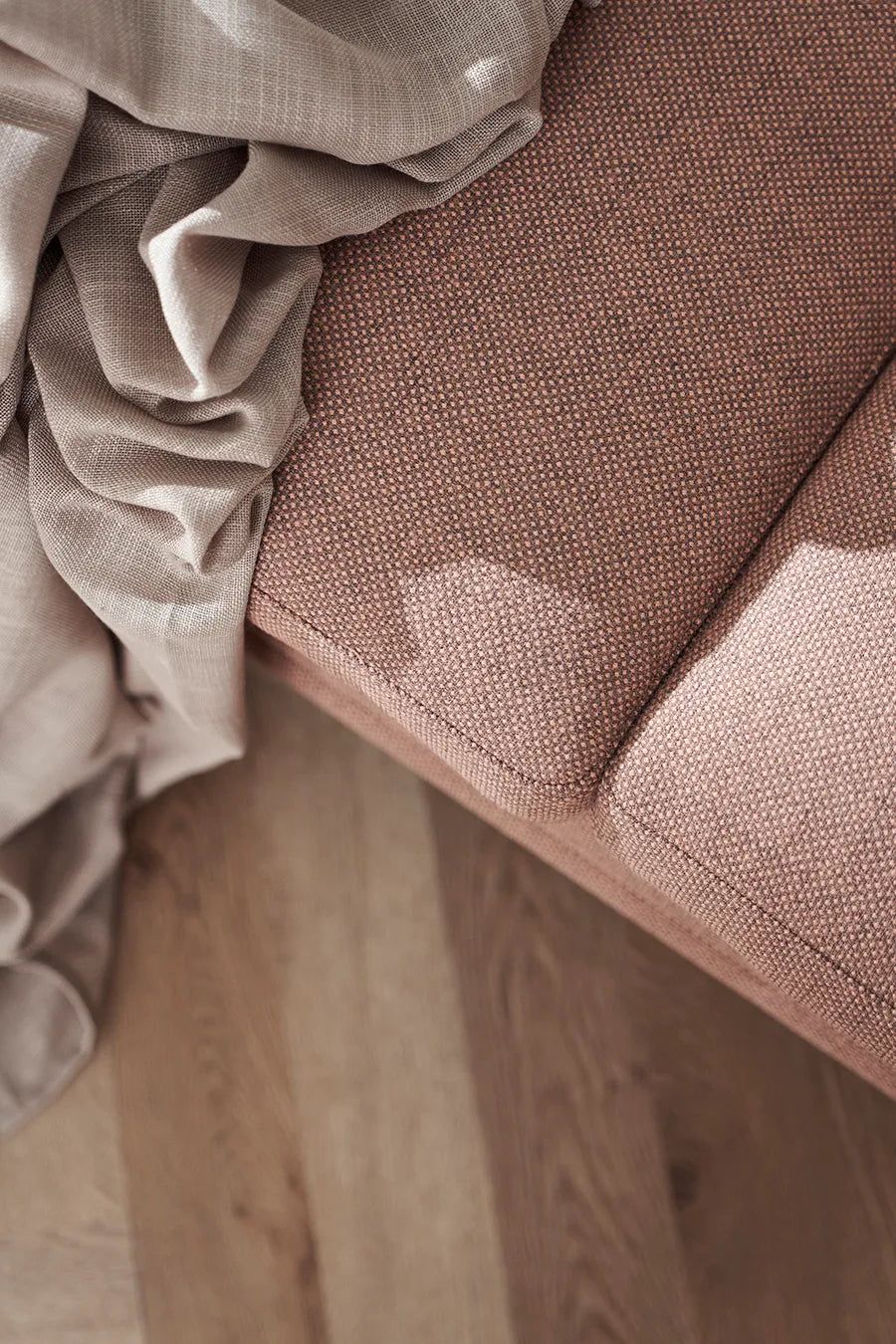 MH2301 Sofa, focus royal fra Mogens Hansen