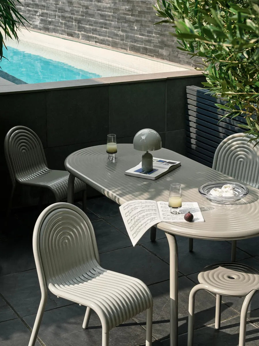 Groove Obround Table fra Tom Dixon