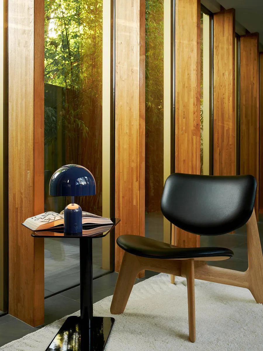 Bell Portable Bordlampe, indigo fra Tom Dixon