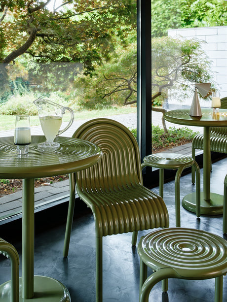 Groove udendørs cafébord fra Tom Dixon - Moss - Jacobsen Plus