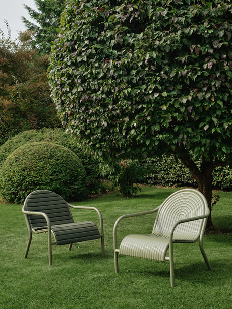 Groove udendørs loungestol fra Tom Dixon - Lounge Putty - Jacobsen Plus