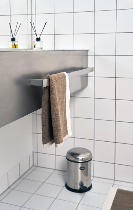 Håndklæder, taupe fra VIPP - Vipp102: 40x60 cm - Jacobsen Plus