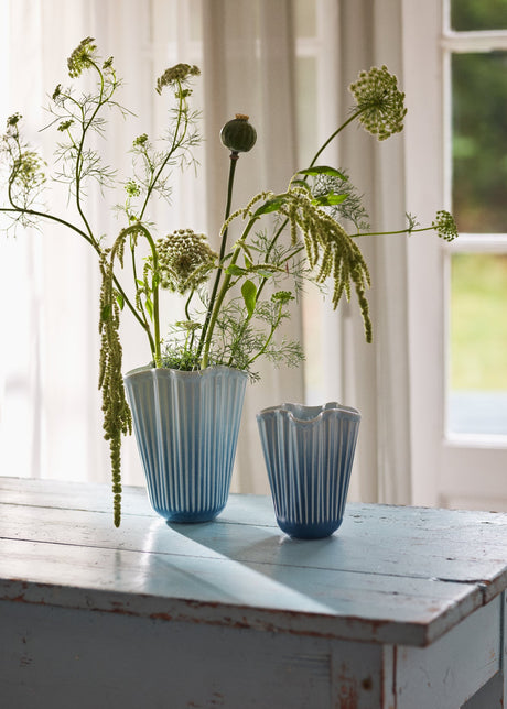 Hammershøi Unfold vase, blå fra Kähler - 1 - Jacobsen Plus