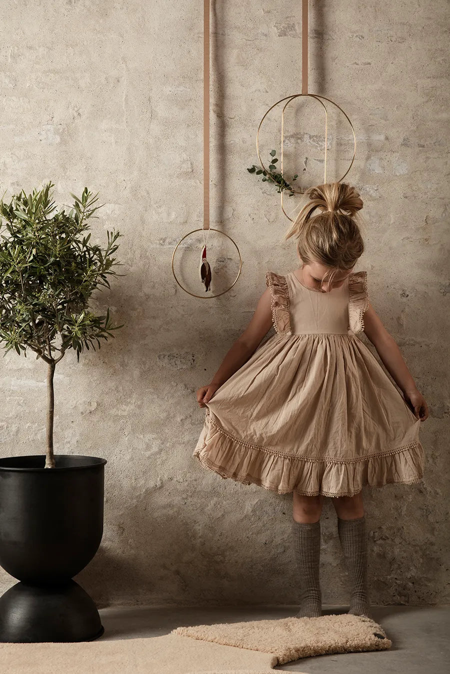Hourglass Pot, sort fra Ferm Living - 4 - Jacobsen Plus