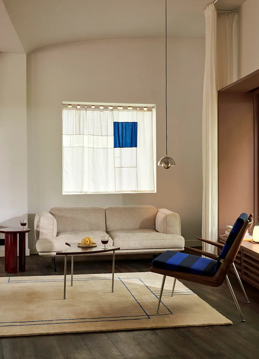 Inland AV22 sofa fra &Tradition