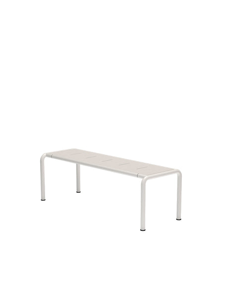 Avanti Bench, Medium fra Houe - Muted White stel - Muted White aluminium sæde - Jacobsen Plus