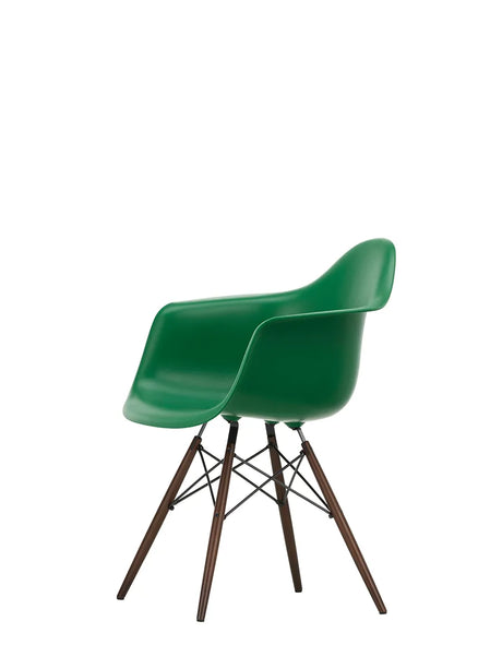 Eames Plastic Armchair DAW, mørkbejdset ahorntræ fra Vitra - Mustard - Jacobsen Plus