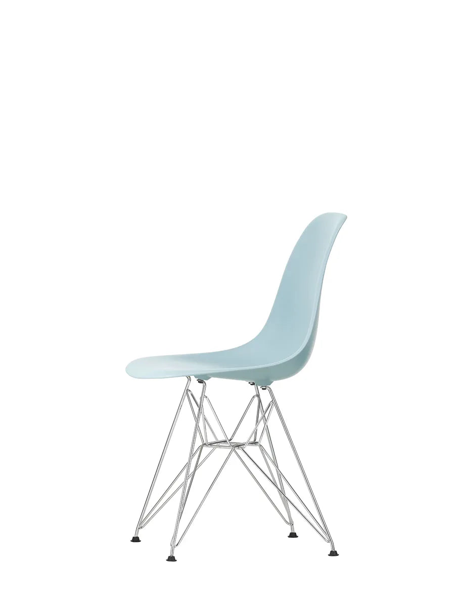 Eames Plastic Side Chair DSR, forkromet fra Vitra