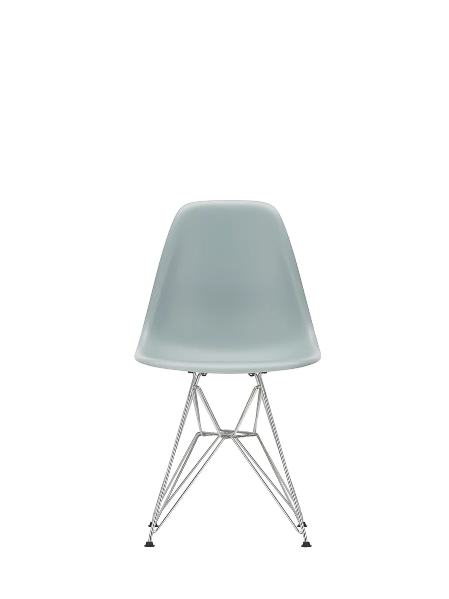 Eames Plastic Side Chair DSR, forkromet fra Vitra