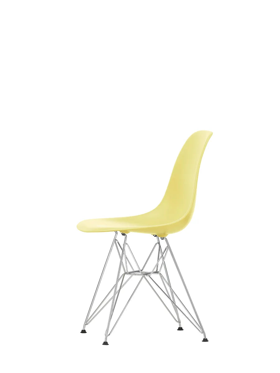 Eames Plastic Side Chair DSR, forkromet fra Vitra