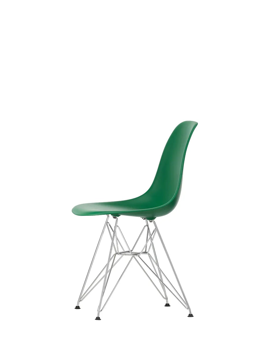 Eames Plastic Side Chair DSR, forkromet fra Vitra