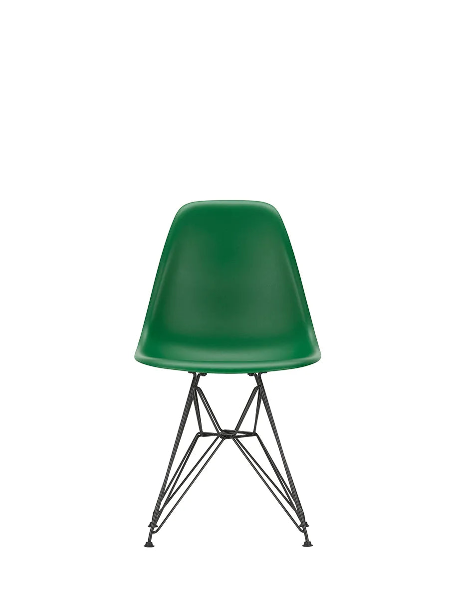 Eames Plastic Side Chair DSR, sort pulverlakeret fra Vitra