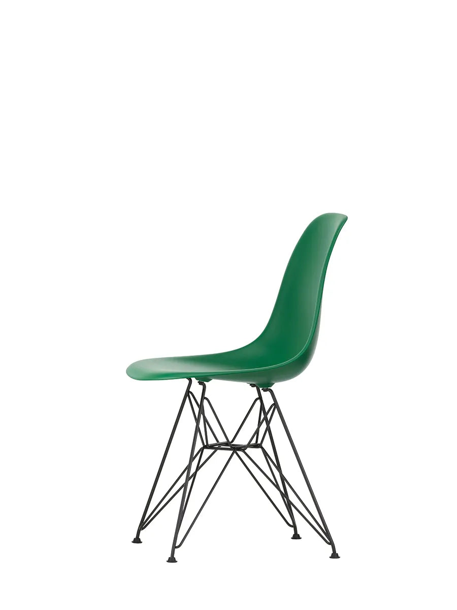Eames Plastic Side Chair DSR, sort pulverlakeret fra Vitra
