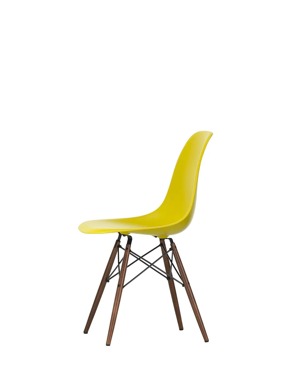 Eames Plastic Side Chair DSW, mørkbejdset ahorntræ fra Vitra - 9 - Jacobsen Plus