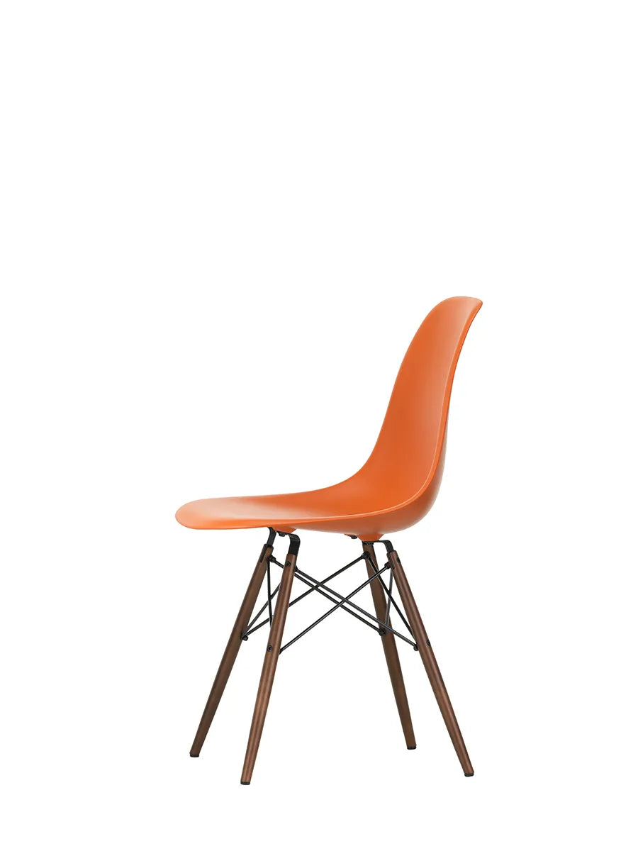 Eames Plastic Side Chair DSW, mørkbejdset ahorntræ fra Vitra - 14 - Jacobsen Plus