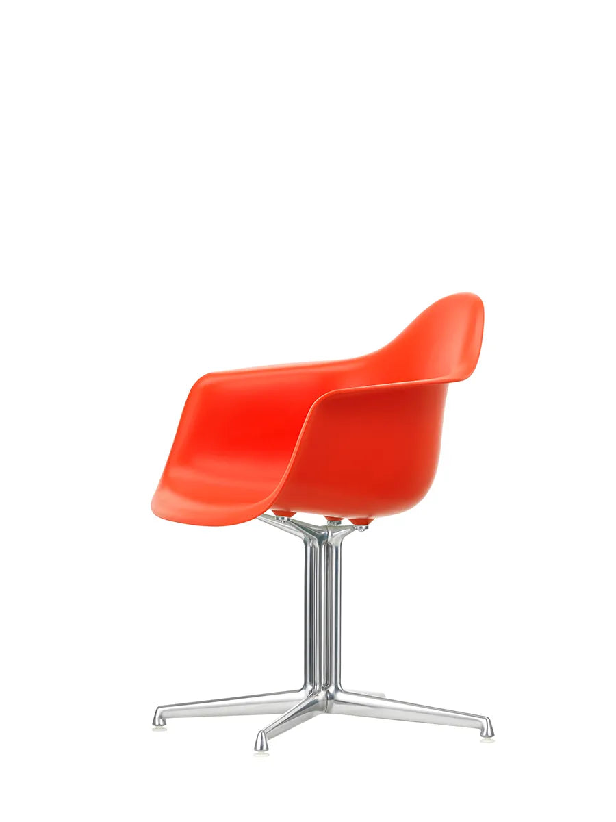 Eames Plastic Armchair DAL fra Vitra