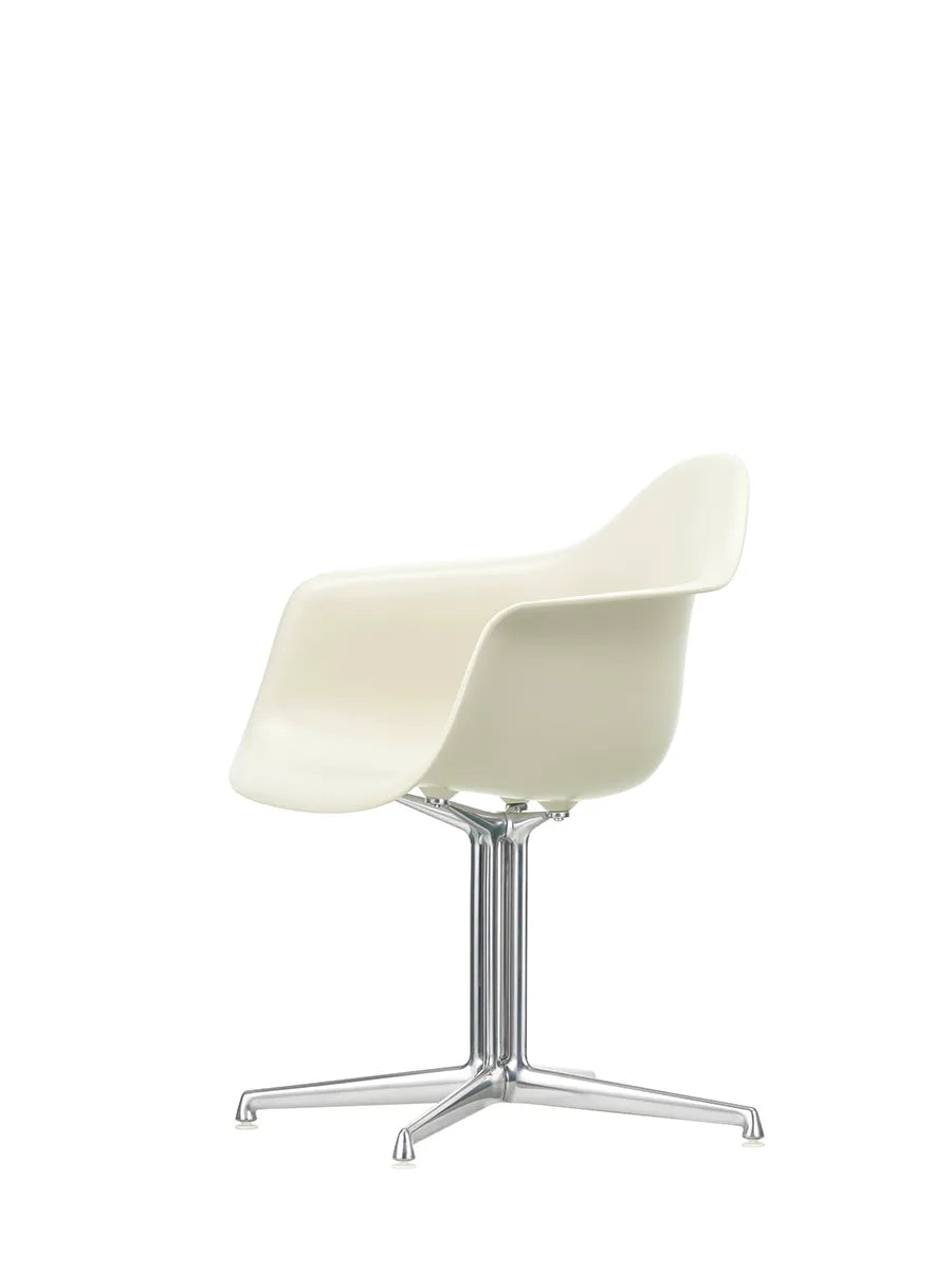 Eames Plastic Armchair DAL fra Vitra