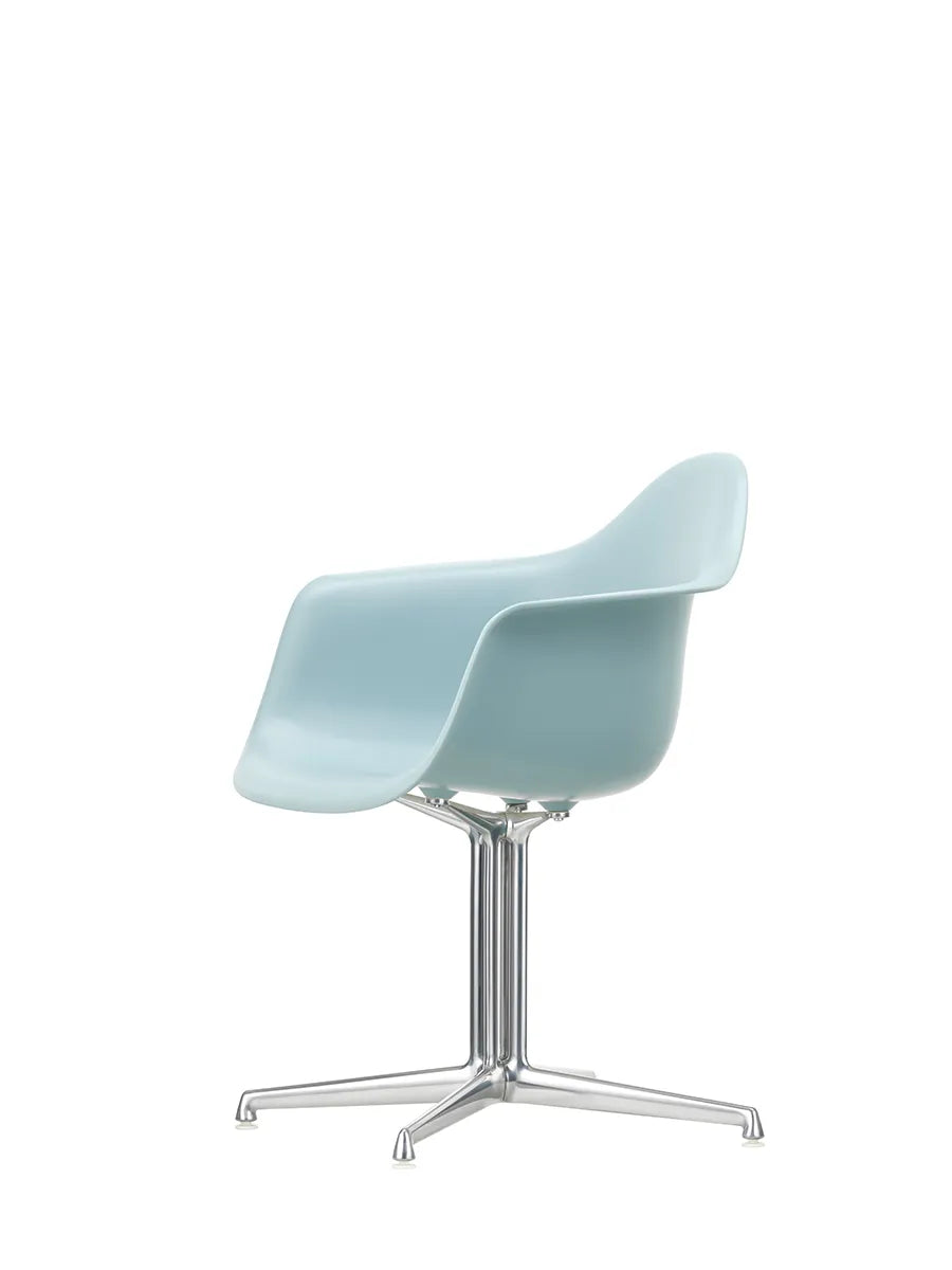 Eames Plastic Armchair DAL fra Vitra