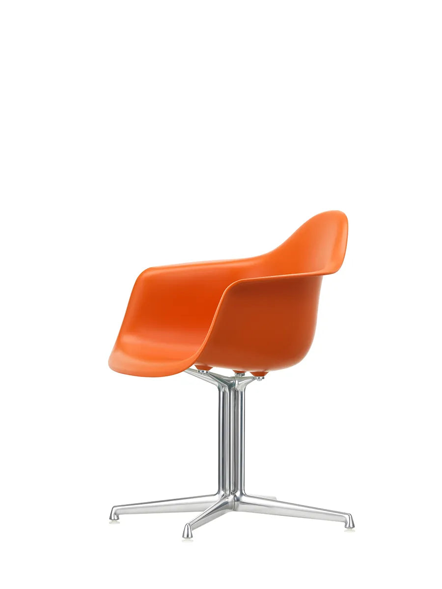 Eames Plastic Armchair DAL fra Vitra