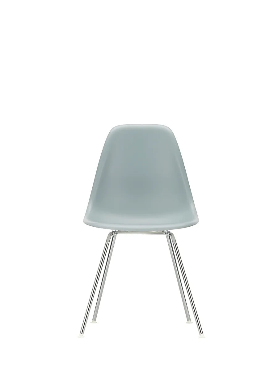 Eames Plastic Side Chair DSX, forkromet fra Vitra