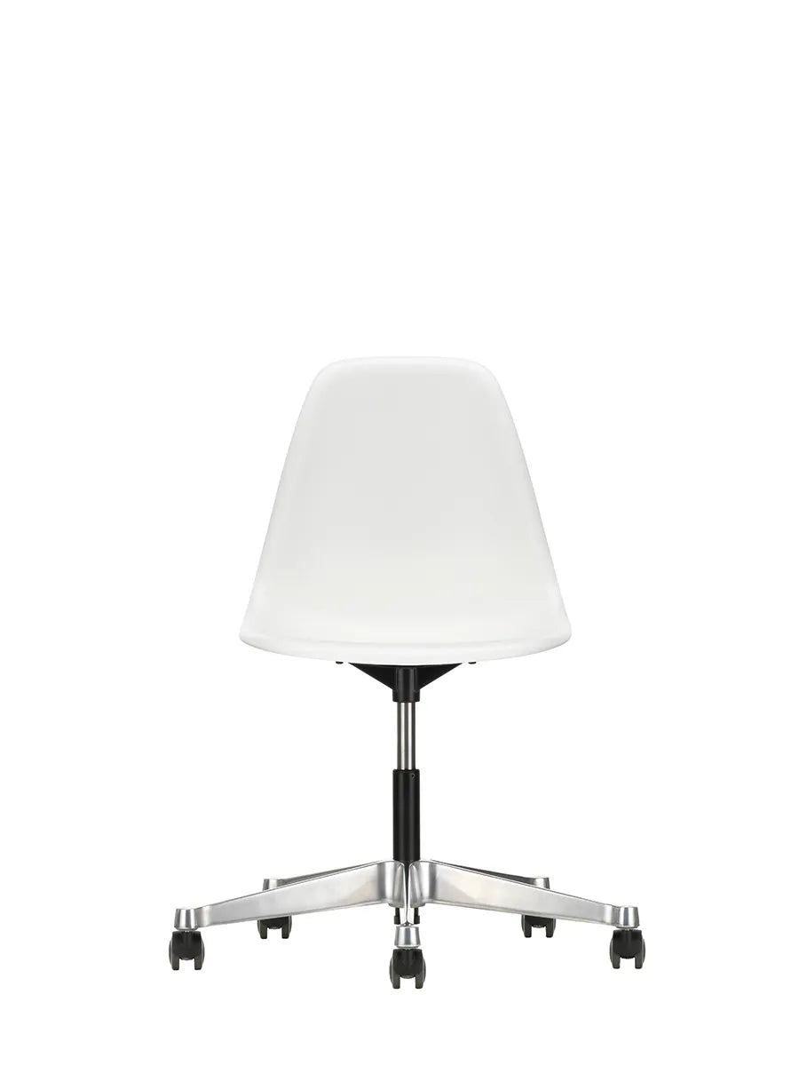 Eames Plastic Side Chair PSCC fra Vitra