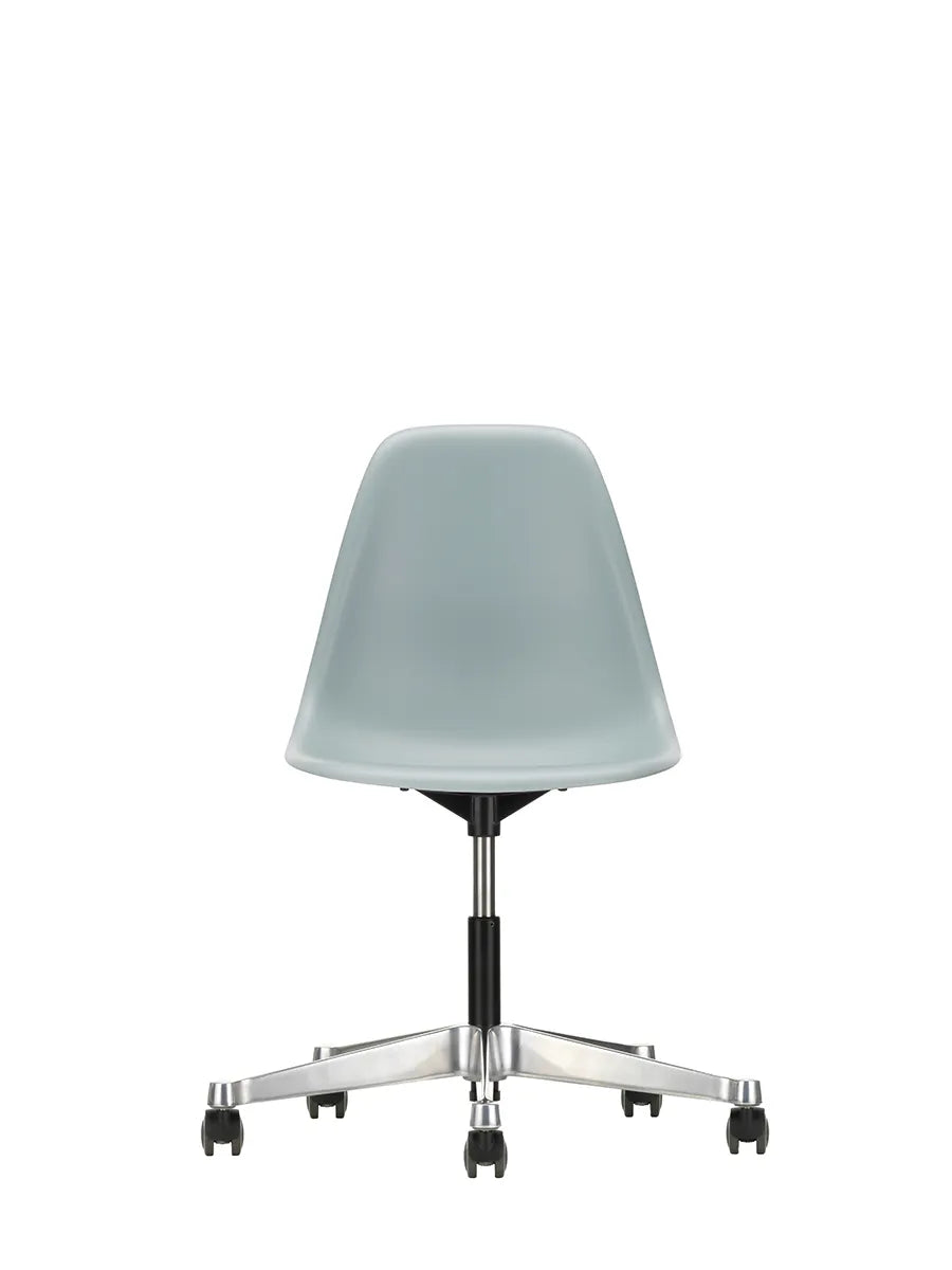 Eames Plastic Side Chair PSCC fra Vitra