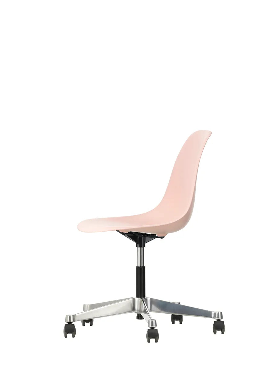 Eames Plastic Side Chair PSCC fra Vitra