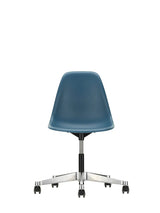 Eames Plastic Side Chair PSCC fra Vitra - Sea blue - Jacobsen Plus