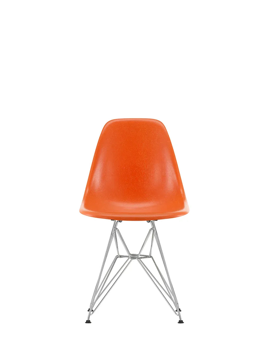 Eames Fiberglass Chair DSR, krom fra Vitra - Eames Red Orange - Jacobsen Plus