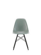 Eames Fiberglass Chair DSW, sortlakeret ahorn fra Vitra - Eames Sea Foam Green - Jacobsen Plus