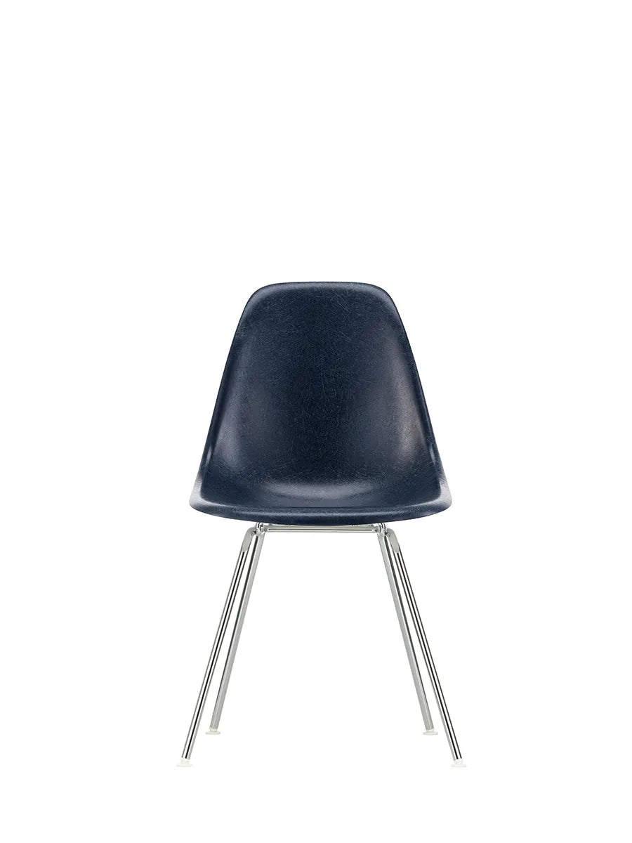 Eames Fiberglass Chair DSX, krom fra Vitra