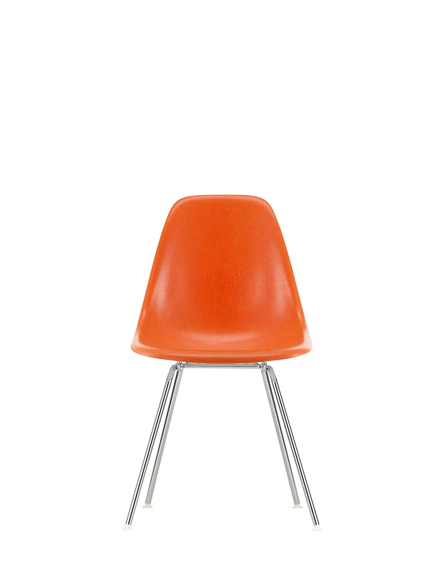 Eames Fiberglass Chair DSX, krom fra Vitra - Eames Red Orange - Jacobsen Plus