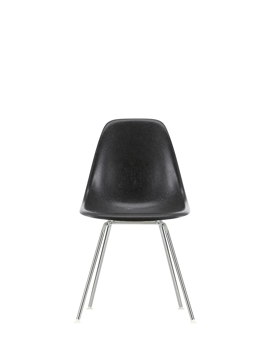 Eames Fiberglass Chair DSX, krom fra Vitra - Eames Elephant Hide Grey - Jacobsen Plus