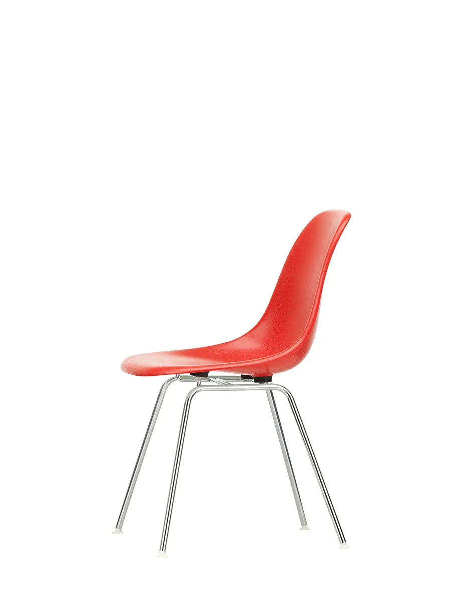 Eames Fiberglass Chair DSX, krom fra Vitra