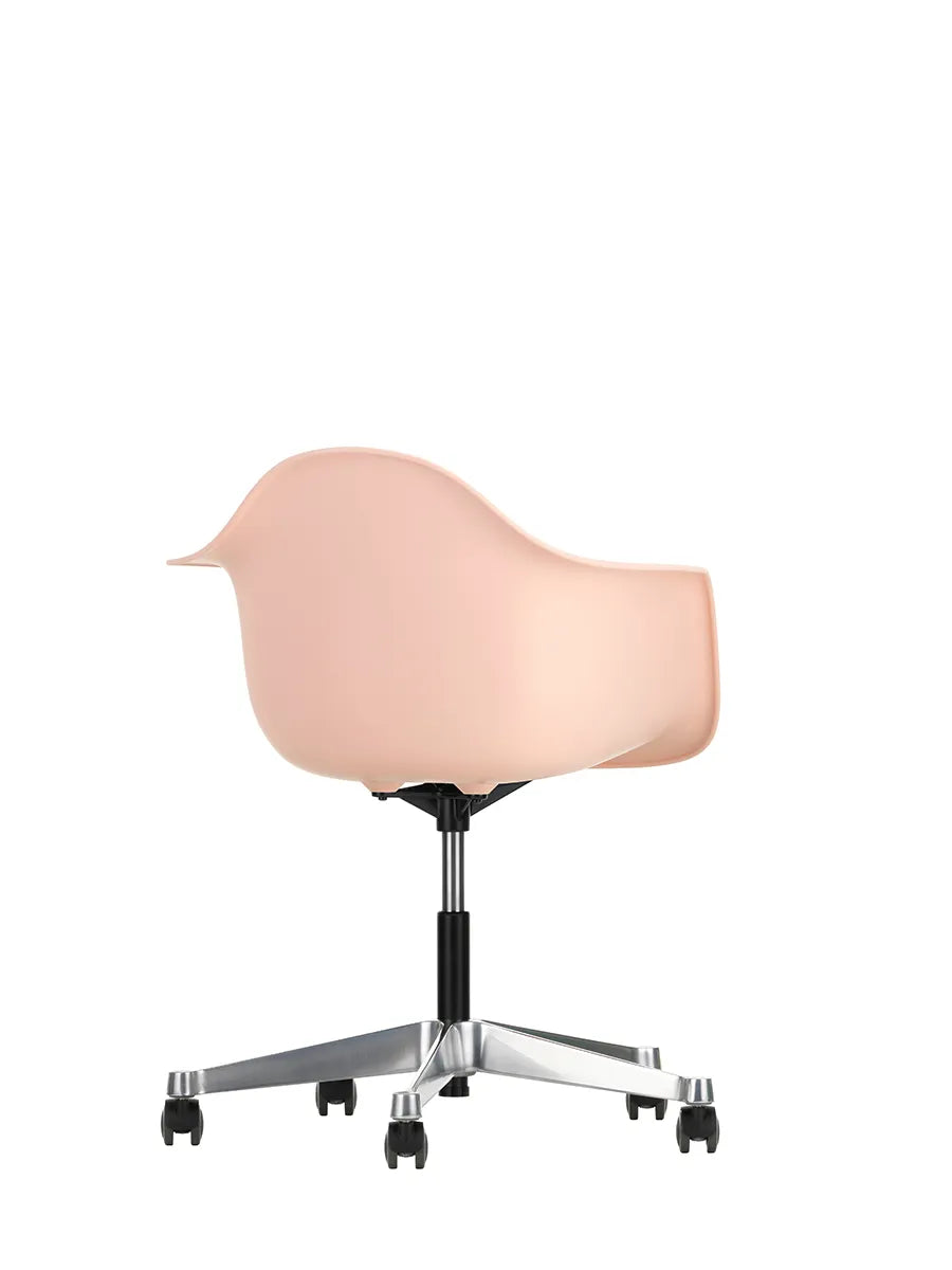 Eames Plastic Armchair PACC fra Vitra